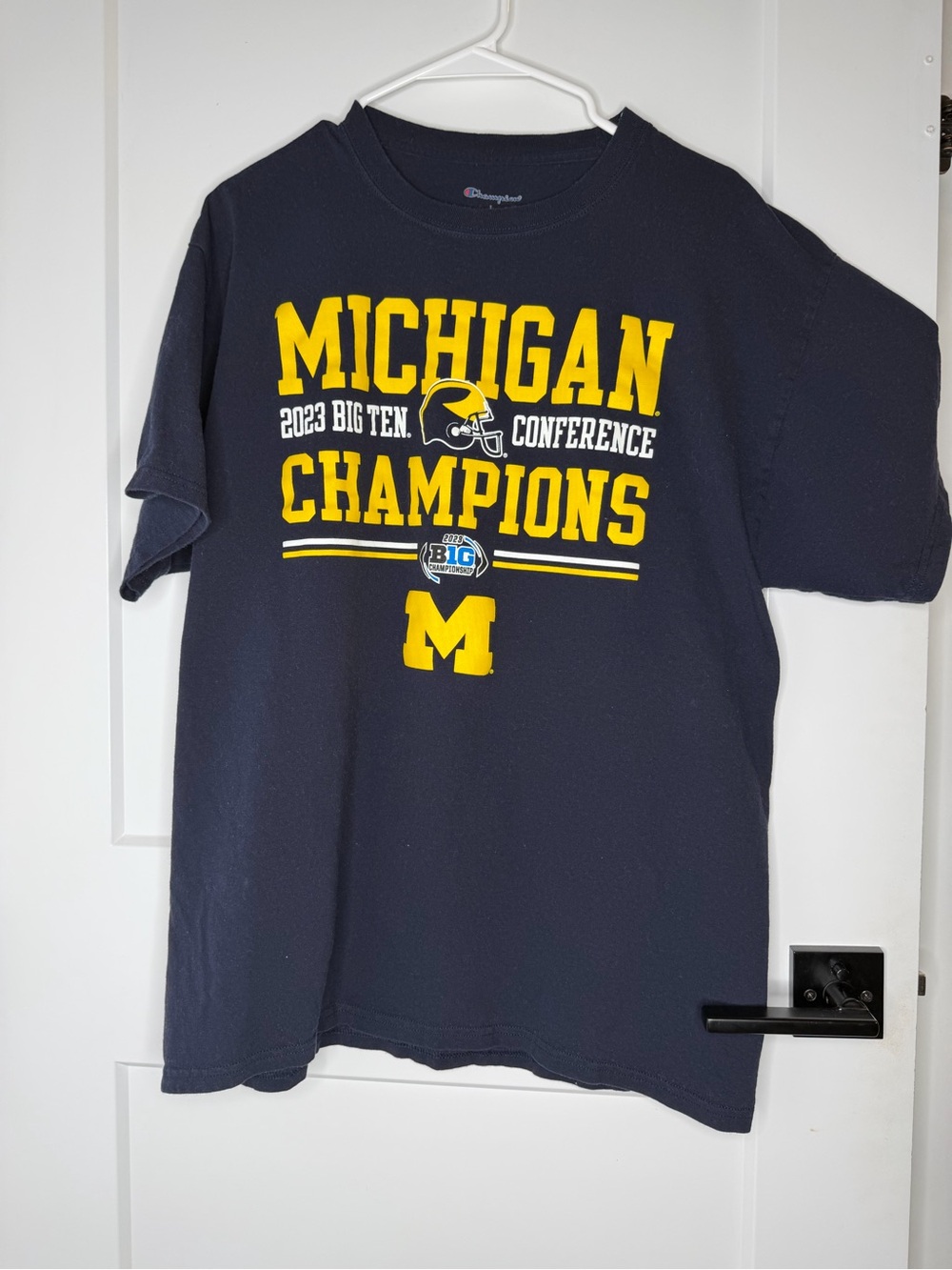 Champion Navy Blue Michigan Big Ten Champions Short Sleeve Tee L